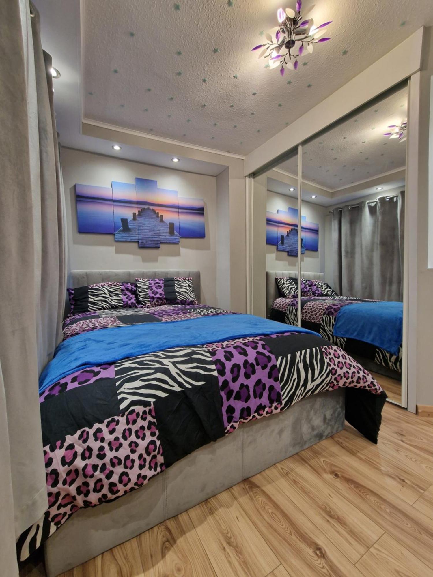Close To With Free Parking And Free Wifi Birmingham