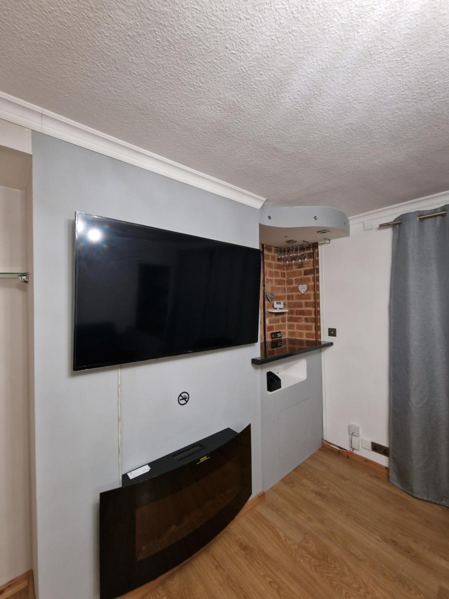Apartment Close To With Free Parking And Free Wifi Birmingham