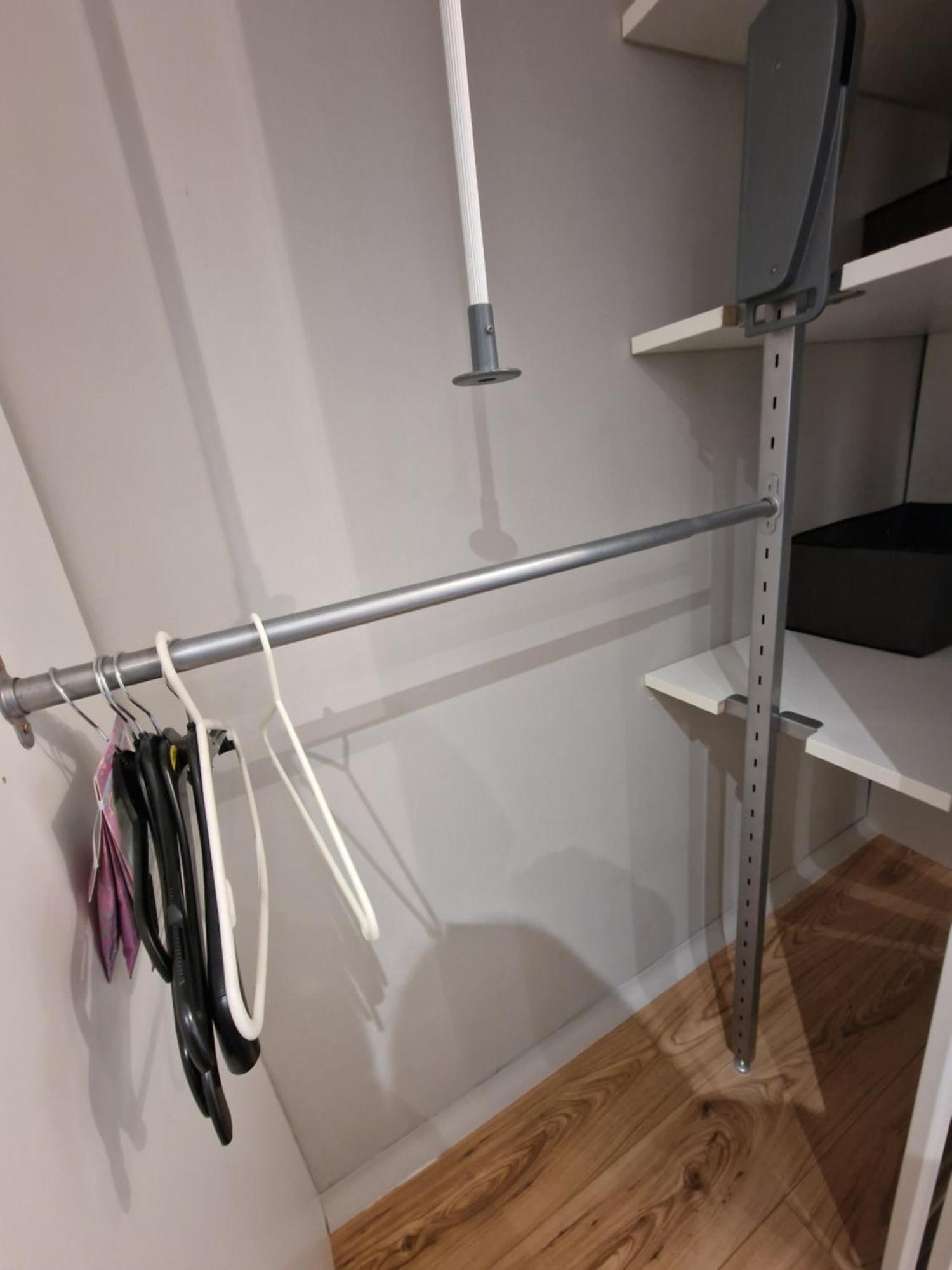Apartment Close To With Free Parking And Free Wifi *
