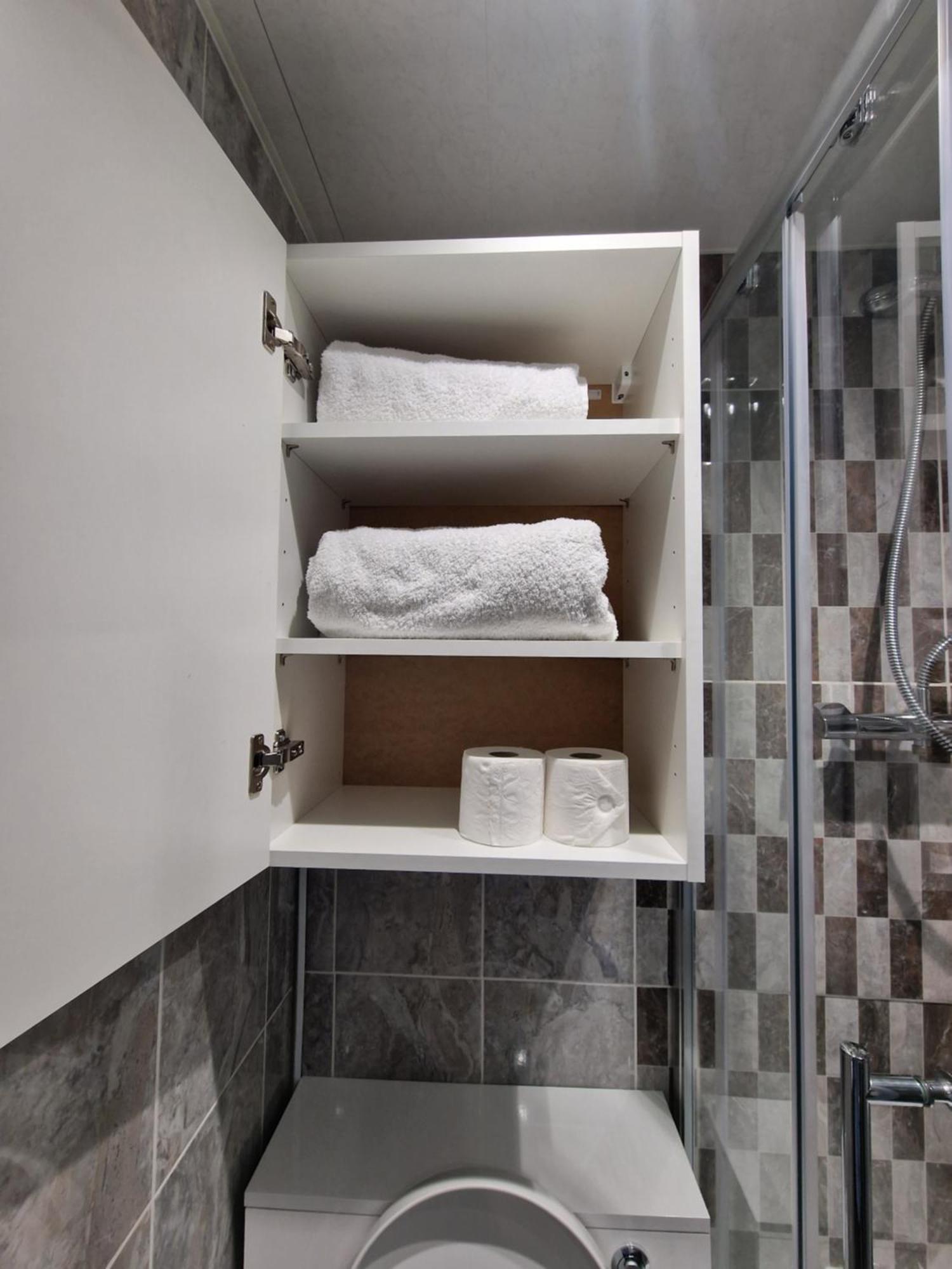 Apartment Close To With Free Parking And Free Wifi *